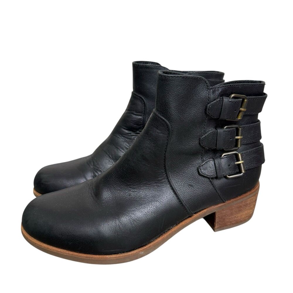 UGG Women's Size 9 Volta Black Leather Ankle Boots w/ Buckles Zipper SEE PICS